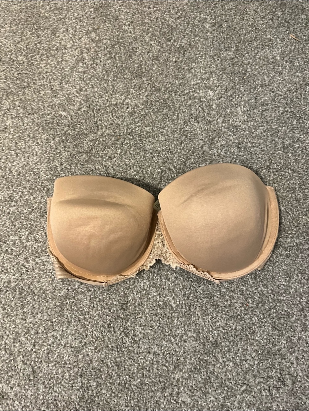 Maidenform Strapless Molded Nude Bandeau with Lace Accent